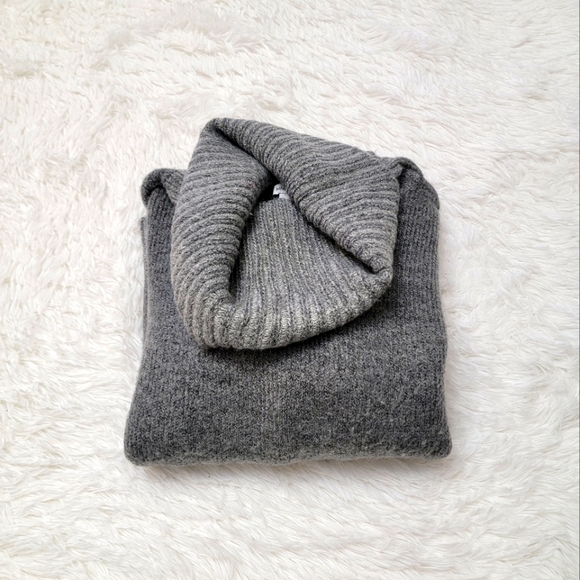 Nine West Sweater - Picture 2 of 5